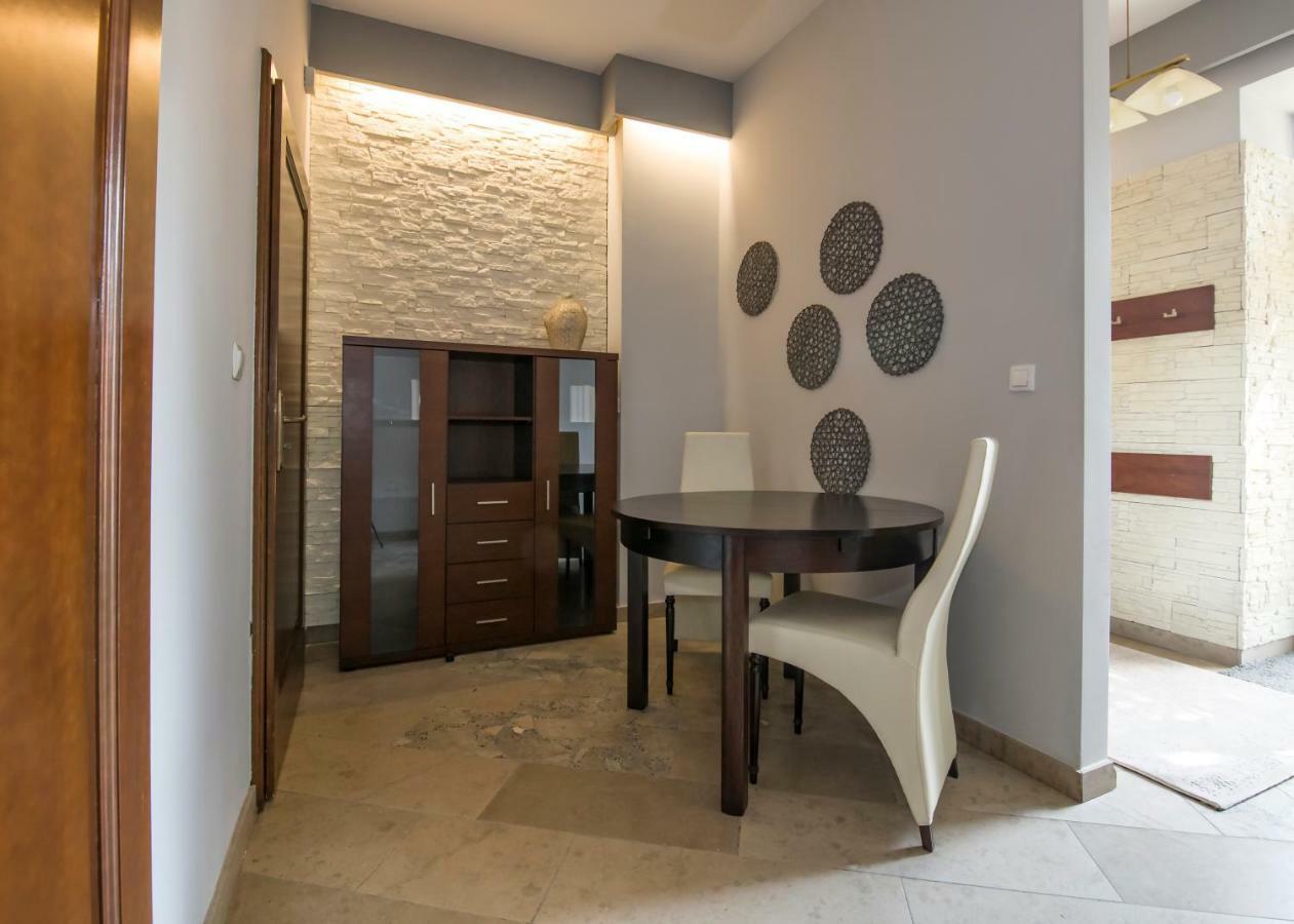 Apartamenty Na Warszawskiej Sieradz Buitenkant foto