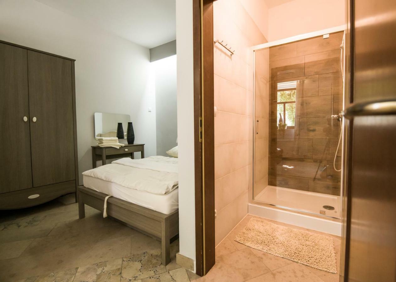 Apartamenty Na Warszawskiej Sieradz Buitenkant foto